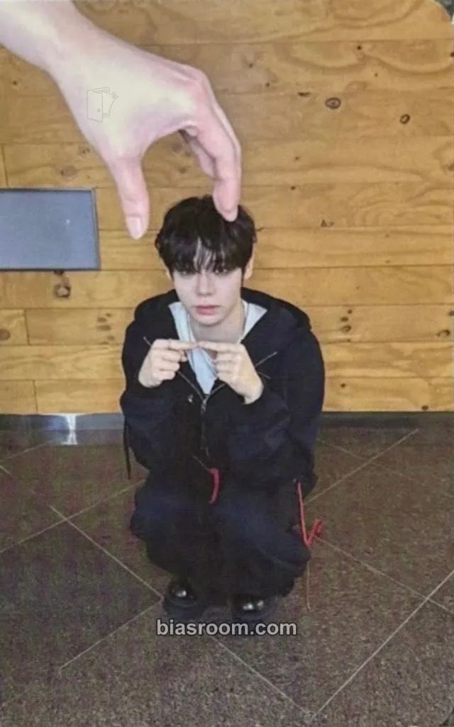 Juyeon V01D 01 K-pop photocard