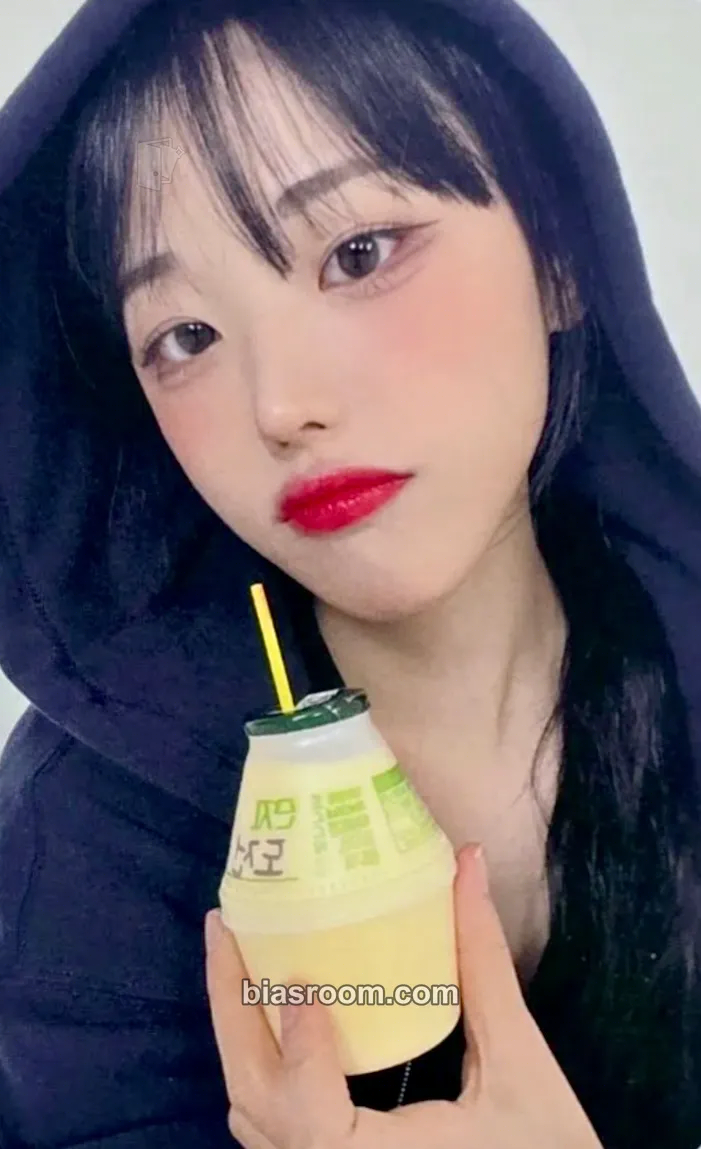 Hina Algorithm's Blossom Photocard - QWER - QWER K-pop photocard
