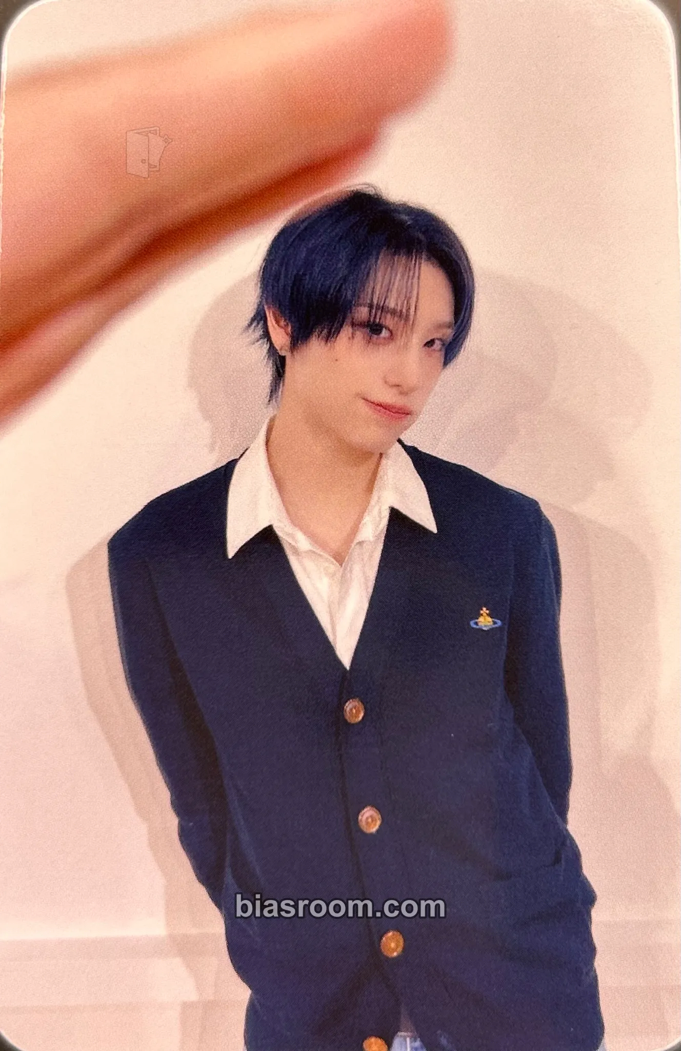 Haru UXLXVE Photocard - XLOV - XLOV K-pop photocard