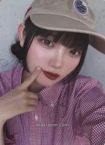 Nagisa Manabe Kawaii Lab Official Cafe Photocard - Cutie Street - Cutie Street K-pop photocard