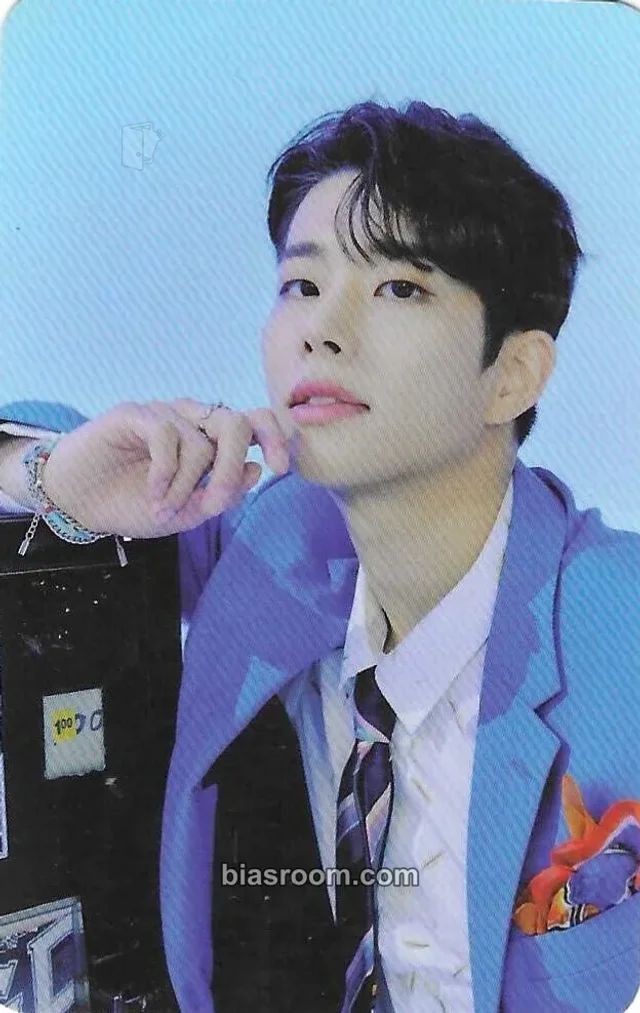 ASTRO - MJ - Happy Virus (MJ Solo) Album photocard set