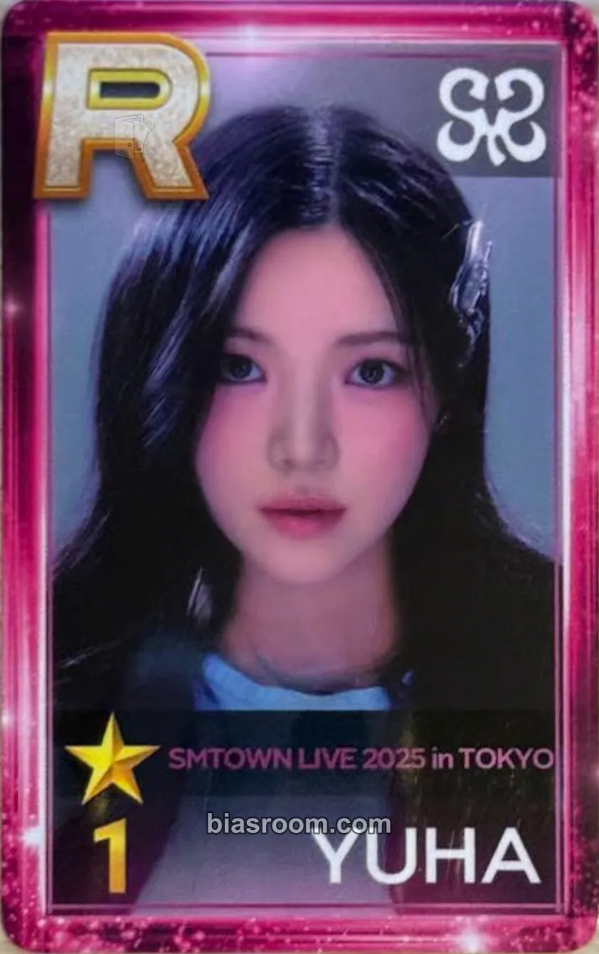 Yuha SMTOWN Live 2025 Photocard - Hearts2Hearts - Hearts2Hearts K-pop photocard