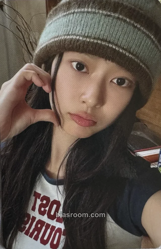 Kim Minju - Minju - 2026 SEASON’S GREETINGS - me, my, minju Other photocard set