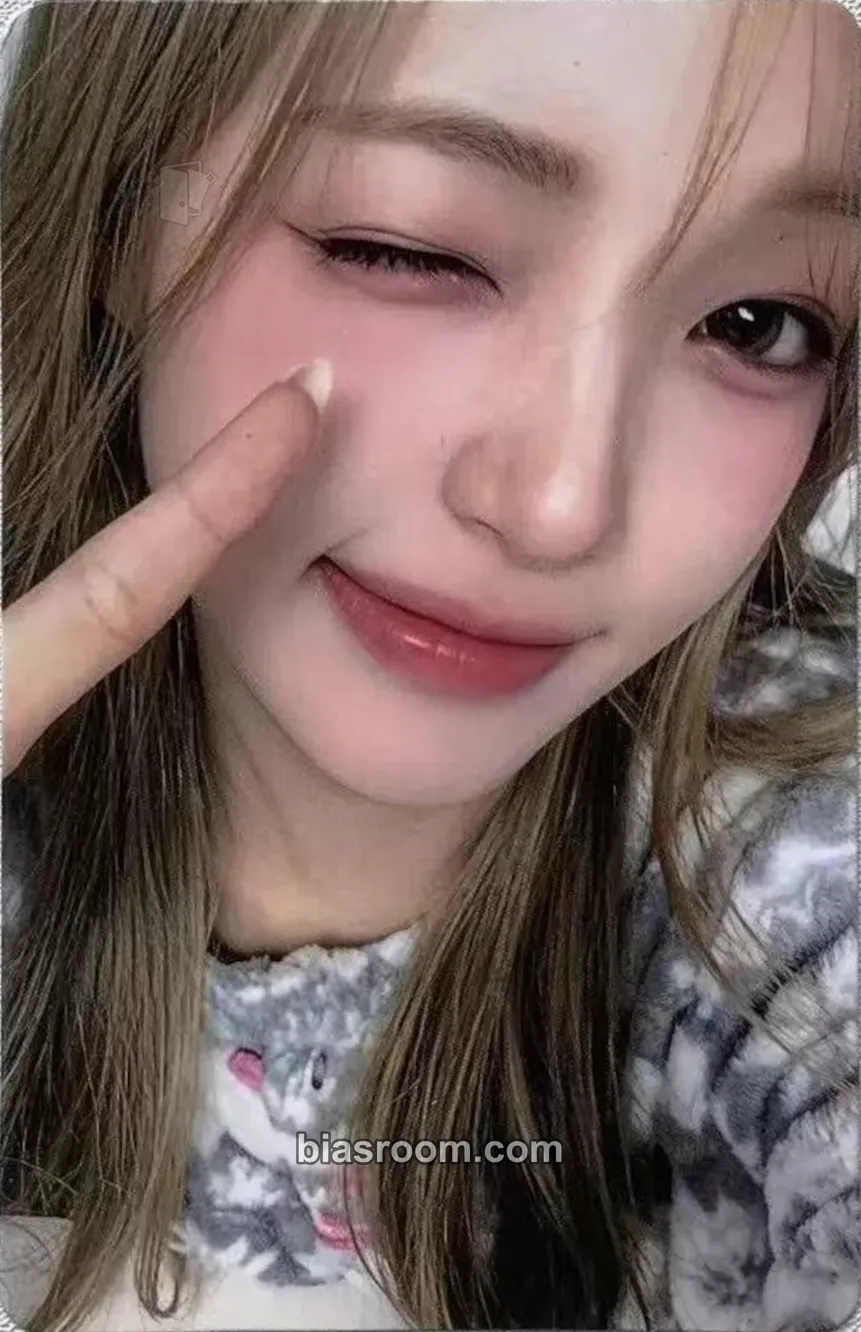 Yuha Happy Birthday! (2026) Photocard - Hearts2Hearts - Hearts2Hearts K-pop photocard
