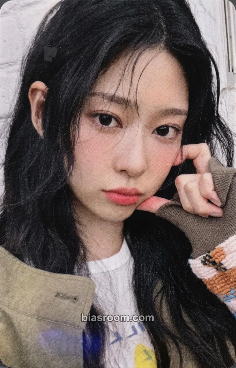 Minju 2026 Season’s Greetings - me, my, minju Photocard - Kim Minju - Kim Minju K-pop photocard