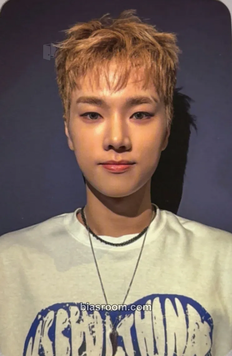 Jungsu Live and Fall Photocard - Xdinary Heroes - Xdinary Heroes K-pop photocard