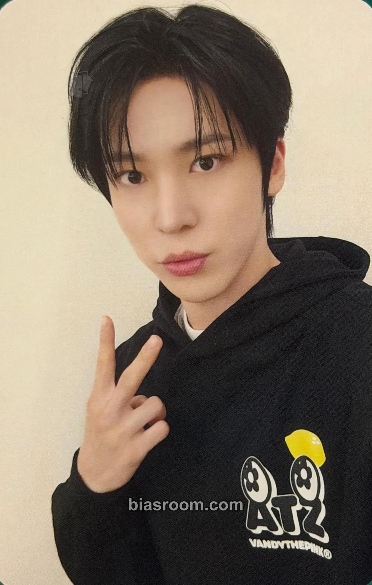 Yunho VANDYTHEPINK × ATEEZ Lemon Drop Photocard - ATEEZ - ATEEZ K-pop photocard
