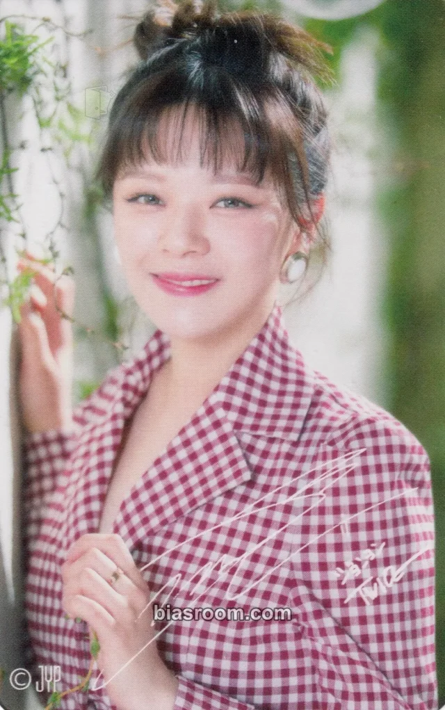TWICE - Jeongyeon - JYPJapan Pop-Up Shop 2021 Event pop-up store clear (translucent) purchase benefit japan