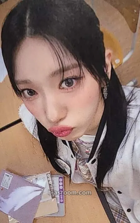 Suyun Boom Photocard - Rocket Punch - Rocket Punch K-pop photocard