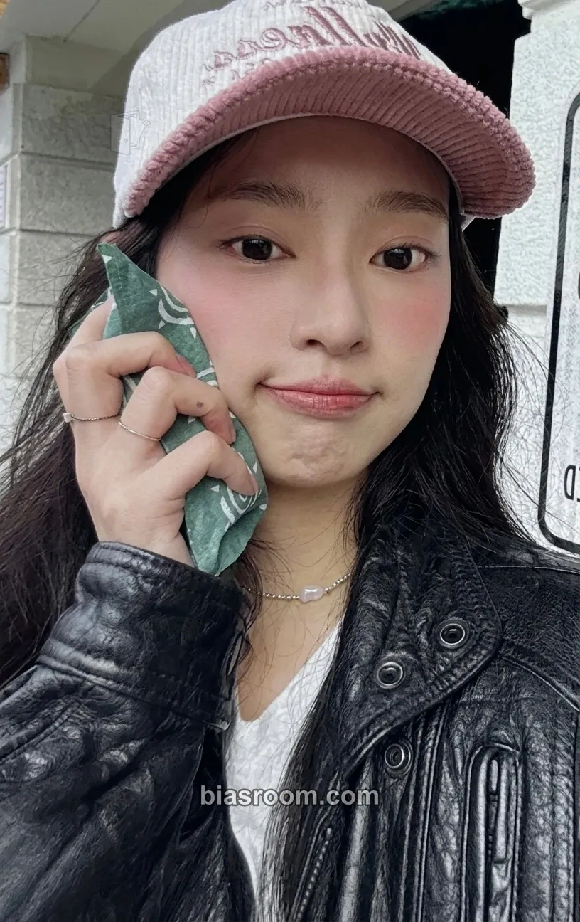 Minju 1st Present - All My Faves Photocard - Kim Minju - Kim Minju K-pop photocard