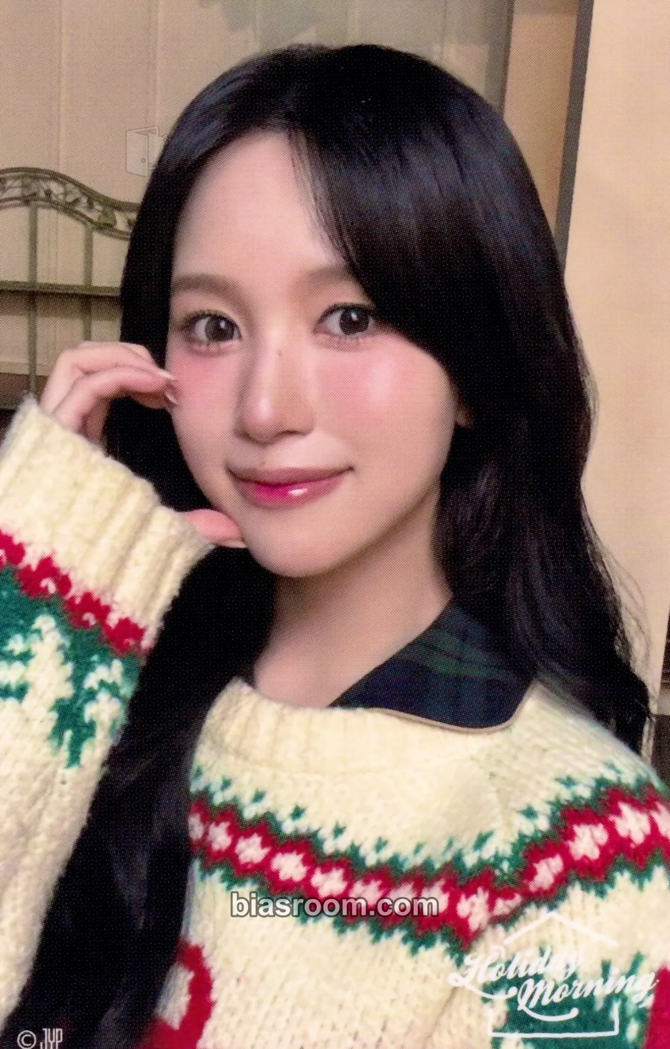 Mina 2025 JYP JAPAN POP-UP "Holiday Morning" Photocard - TWICE - TWICE K-pop photocard