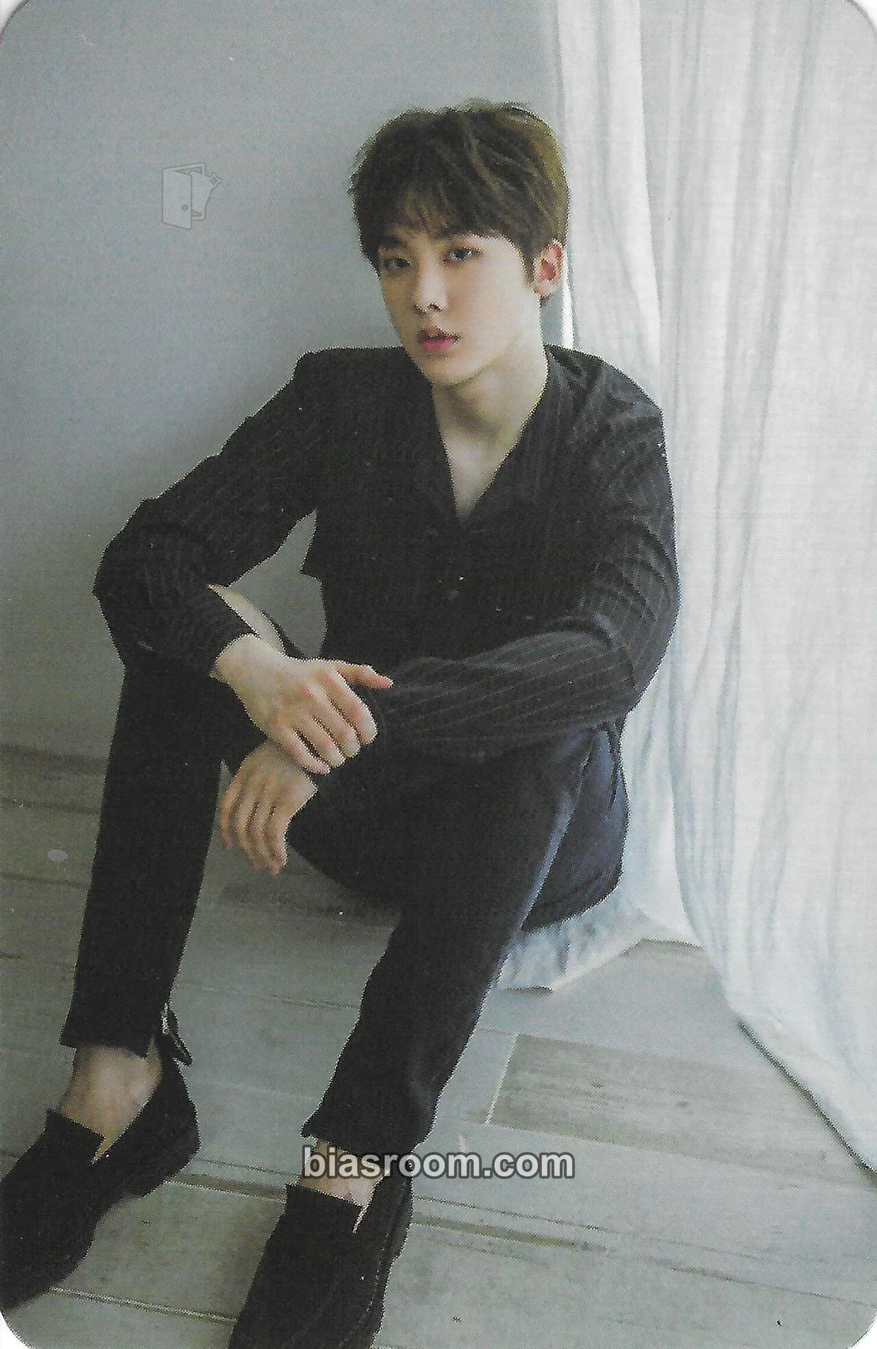 Yoon San-ha Wanna Be Your Star 2nd Photobook with MAKESTAR Photocard - ASTRO - ASTRO K-pop photocard