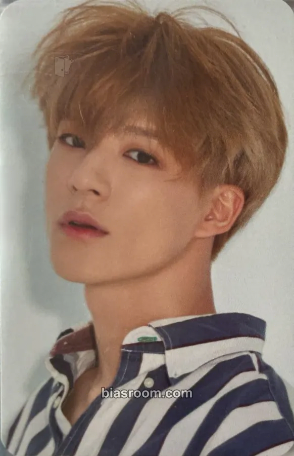 Jeno Pantone x 2019 SM Artists Photocard - NCT - NCT K-pop photocard