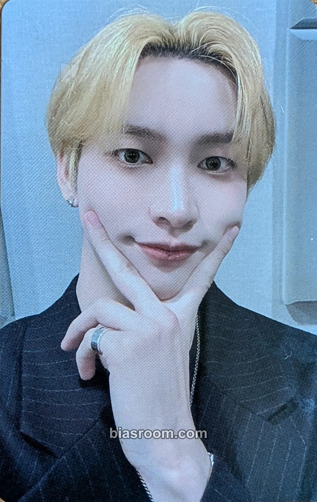 Nine Things I Can’t Say LOve - OnlyOneOf 2024 World Tour - dOpamine Photocard - OnlyOneOf - OnlyOneOf K-pop photocard