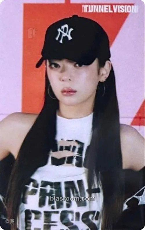 Lia ITZY 3rd World Tour 'Tunnel Vision' Photocard - ITZY - ITZY K-pop photocard