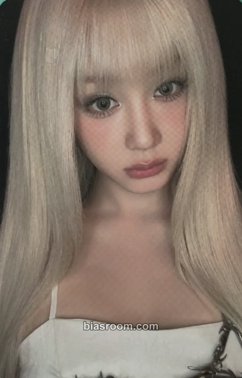 Pharita CHOOM Photocard - BABYMONSTER - BABYMONSTER K-pop photocard