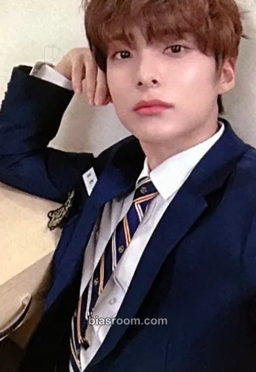 Park Junhee UNDER COVER: THE MAD SQUAD Photocard - A.C.E - A.C.E K-pop photocard