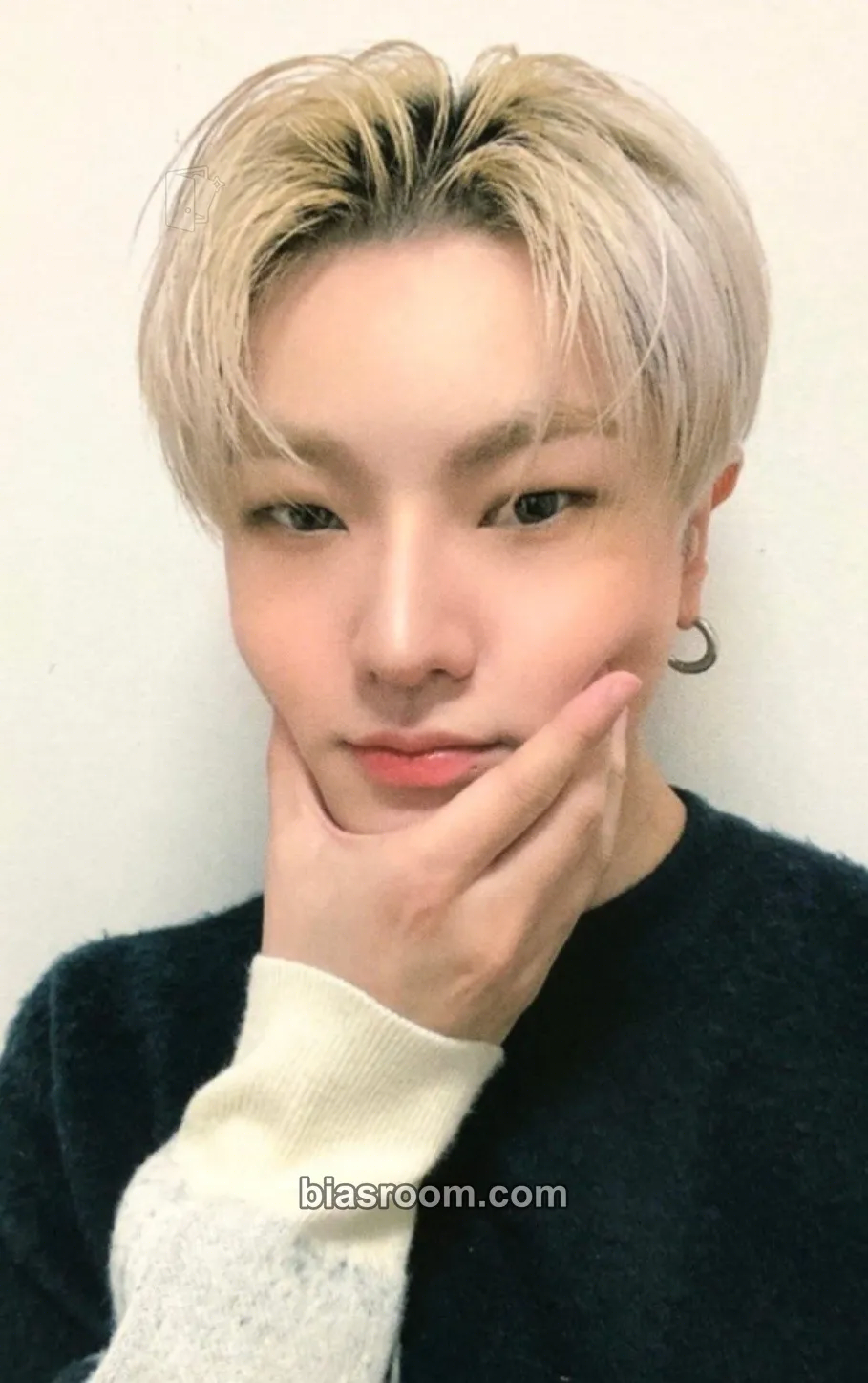 Hanse Sweet Travel Fanmeeting Photocard - VICTON - VICTON K-pop photocard