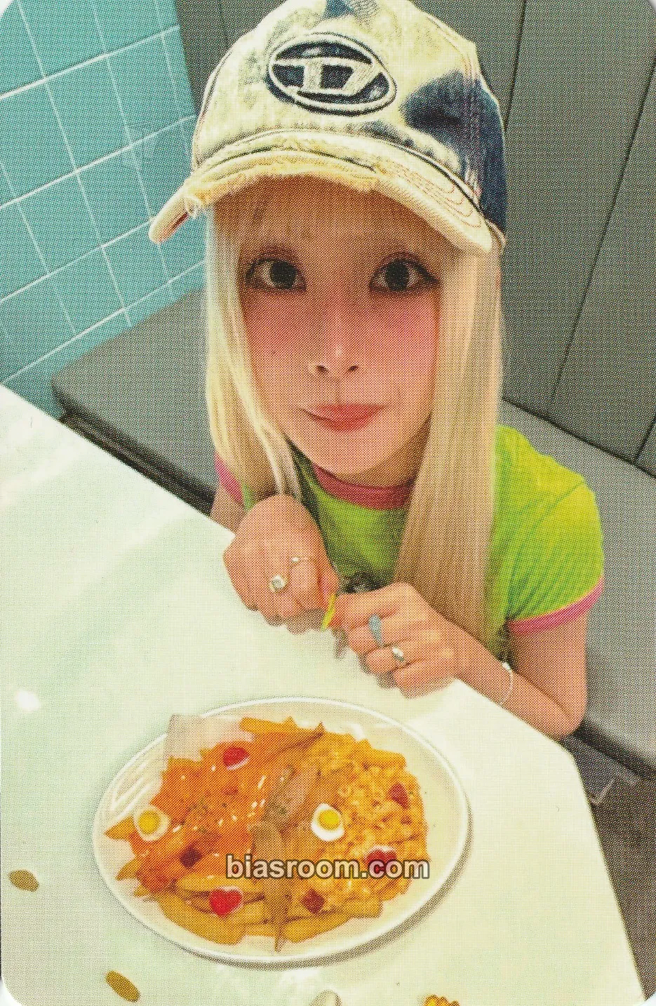 You Dayeon New Age Photocard - You Dayeon K-pop photocard