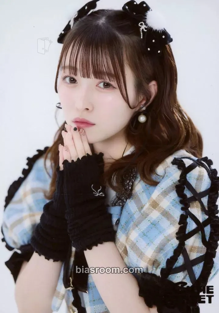 Miyu Umeda 5 Photo Set - Plaid School Uniform Edition - Photocard - Cutie Street - Cutie Street K-pop photocard