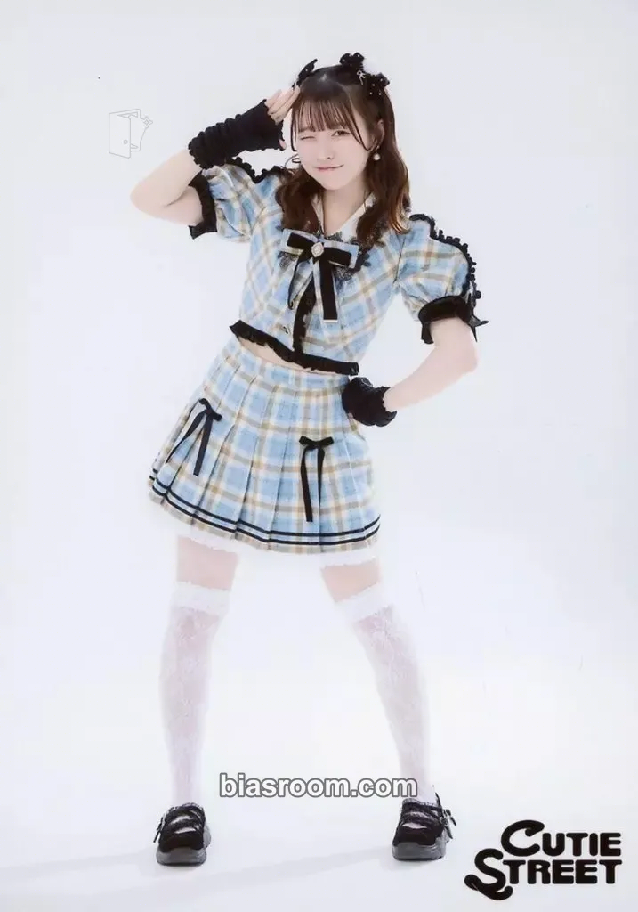 Miyu Umeda 5 Photo Set - Plaid School Uniform Edition - Photocard - Cutie Street - Cutie Street K-pop photocard