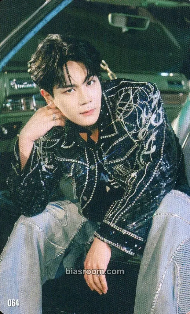 Issei Mamehara JO1DER SHOW 2024-2025 ’WHEREVER WE ARE’ Photocard - JO1 - JO1 K-pop photocard