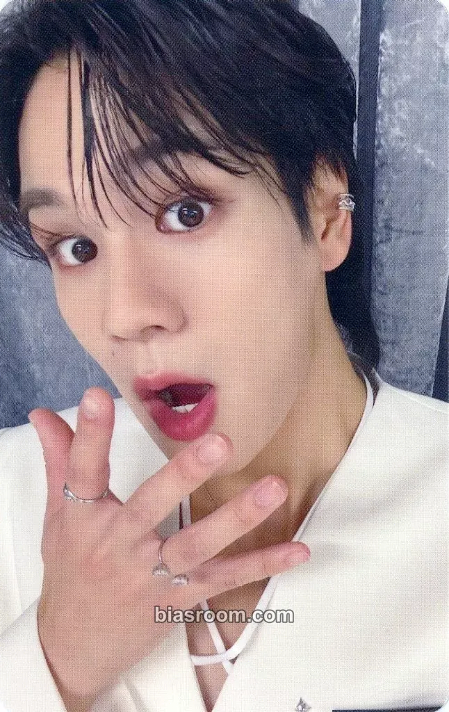 Issei Mamehara JO1DER SHOW 2024-2025 ’WHEREVER WE ARE’ Photocard - JO1 - JO1 K-pop photocard