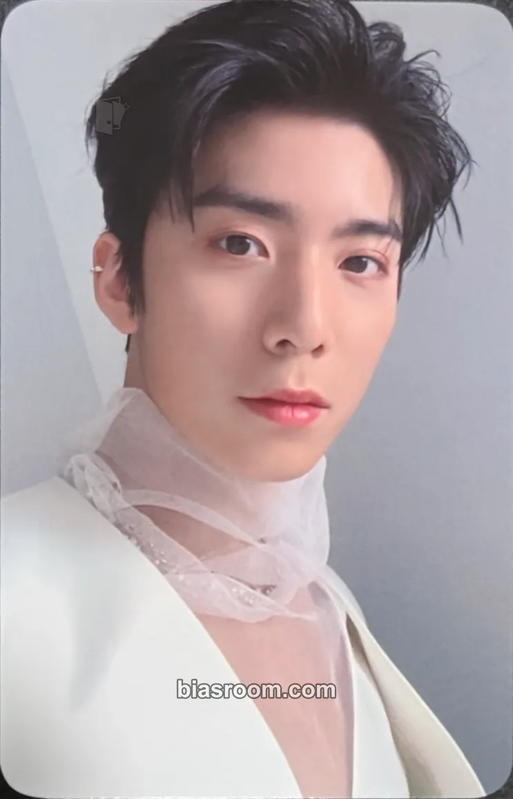 Hwiyoung TURN OVER Photocard - SF9 - SF9 K-pop photocard