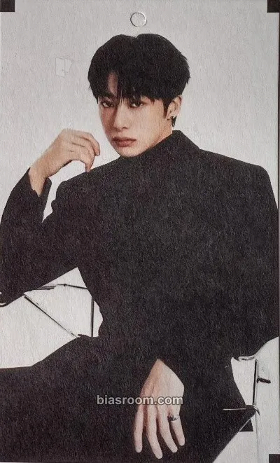 Hyungwon The Unseen Photocard - MONSTA X - MONSTA X K-pop photocard