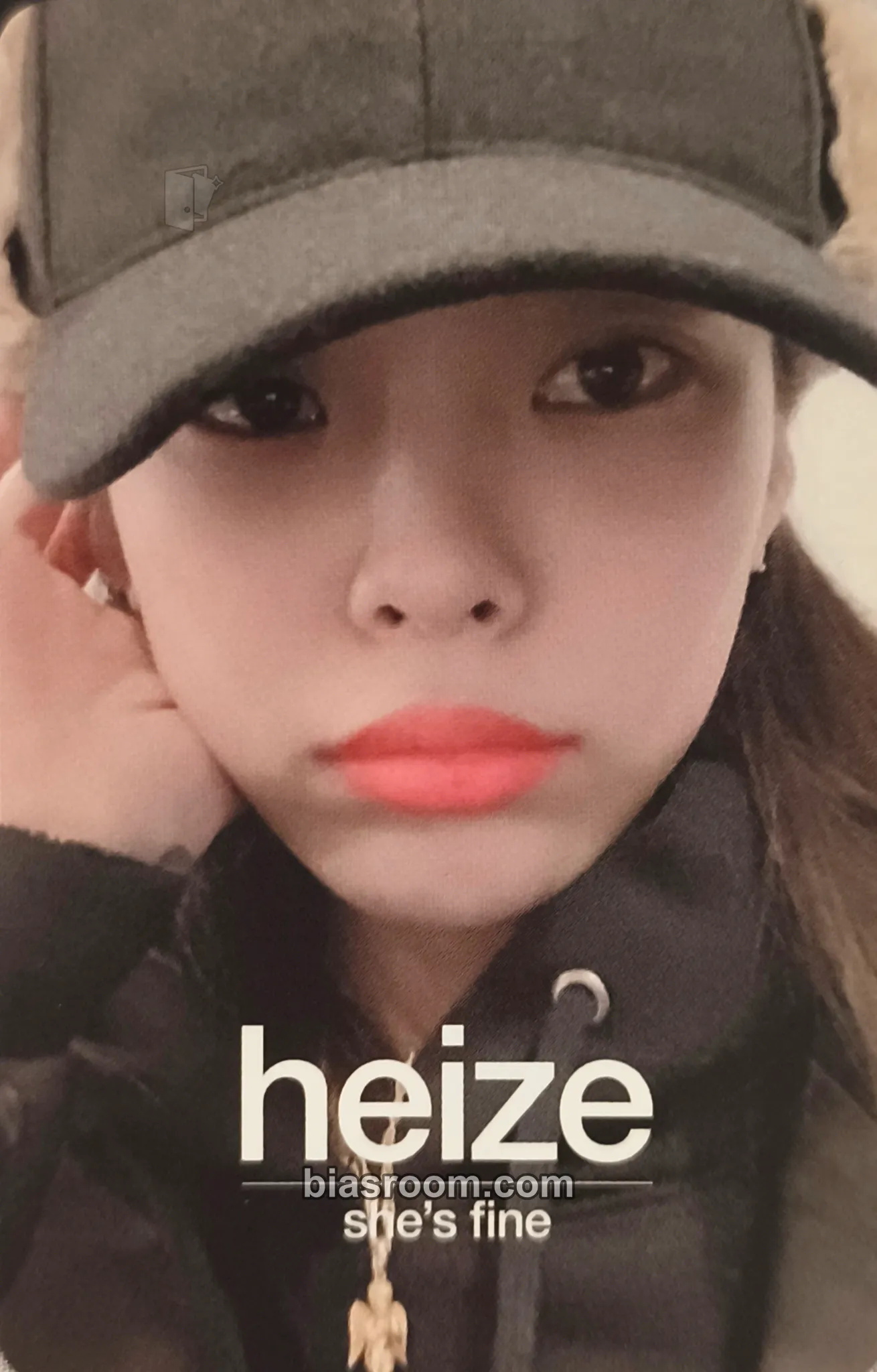 Heize She's fine Photocard - Heize K-pop photocard