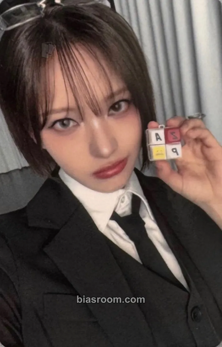 Moon Sua The Collective Soul and Unconscious: Chapter Two Photocard - Billlie - Billlie K-pop photocard