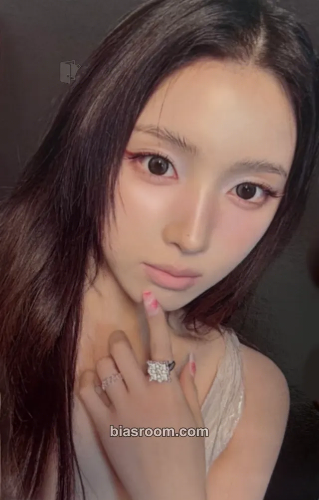 Jiwoo Heavy Serenade Photocard - NMIXX - NMIXX K-pop photocard