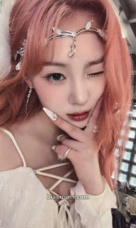 Chaehyun TIPI-TAP Photocard - Kep1er - Kep1er K-pop photocard