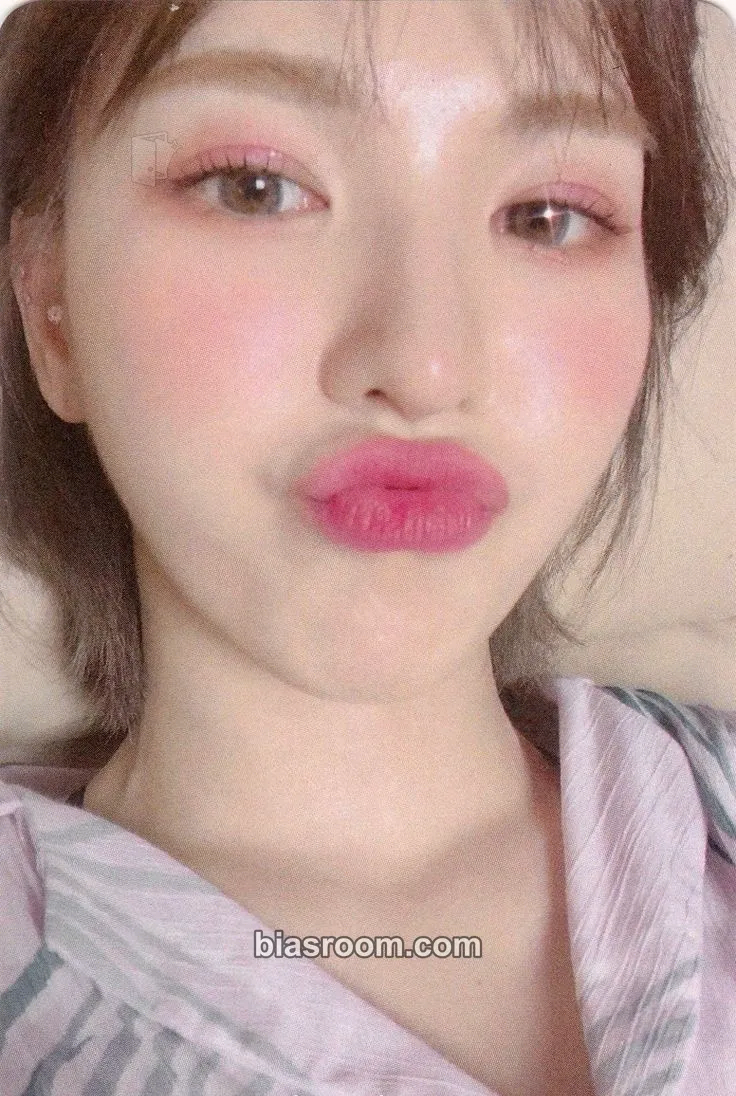 Wendy Dear U letter Photocard - Red Velvet - Red Velvet K-pop photocard