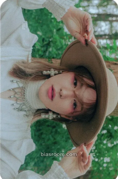 Wendy Like Water Photocard - Red Velvet - Red Velvet K-pop photocard