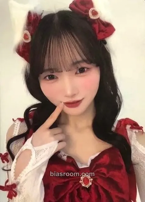 Nagisa Manabe Random Trading Cards -Christmas 2024 Edition- Photocard - Cutie Street - Cutie Street K-pop photocard