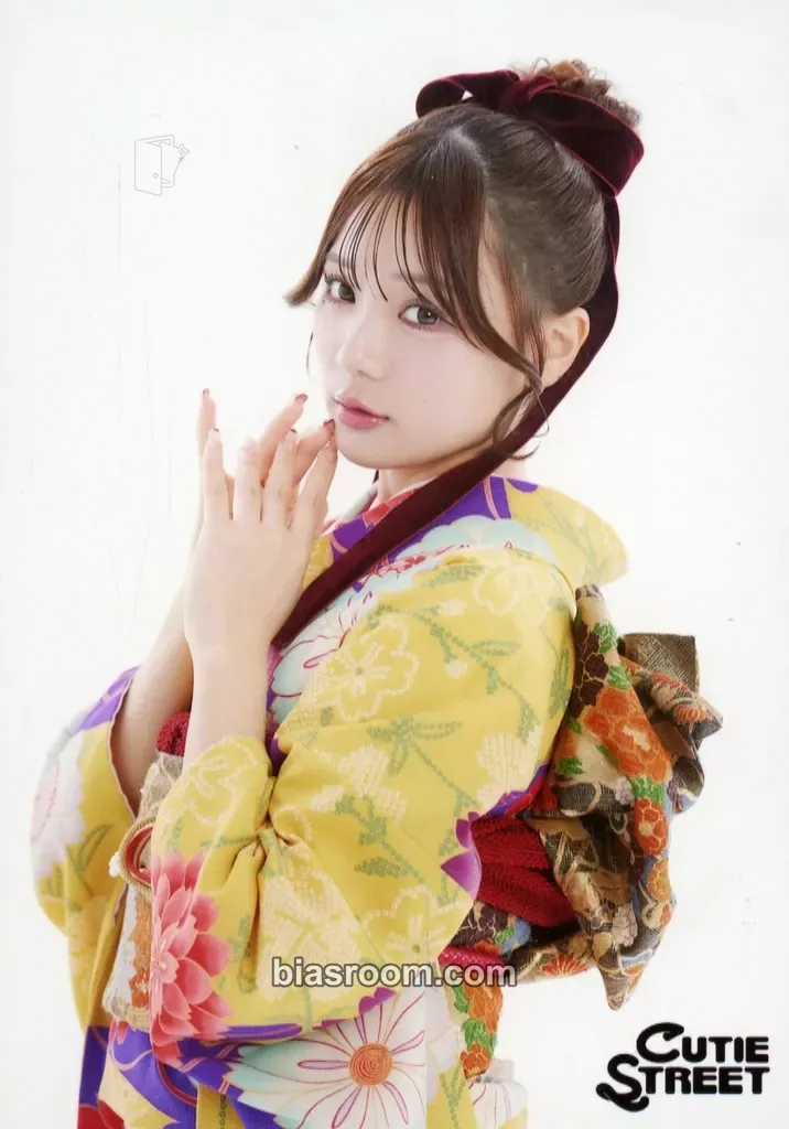 Risa Furusawa 5 Photo set - Furisode 2025 Edition Photocard - Cutie Street - Cutie Street K-pop photocard