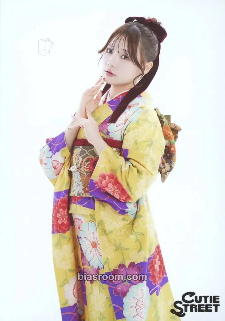 Risa Furusawa 5 Photo set - Furisode 2025 Edition Photocard - Cutie Street - Cutie Street K-pop photocard