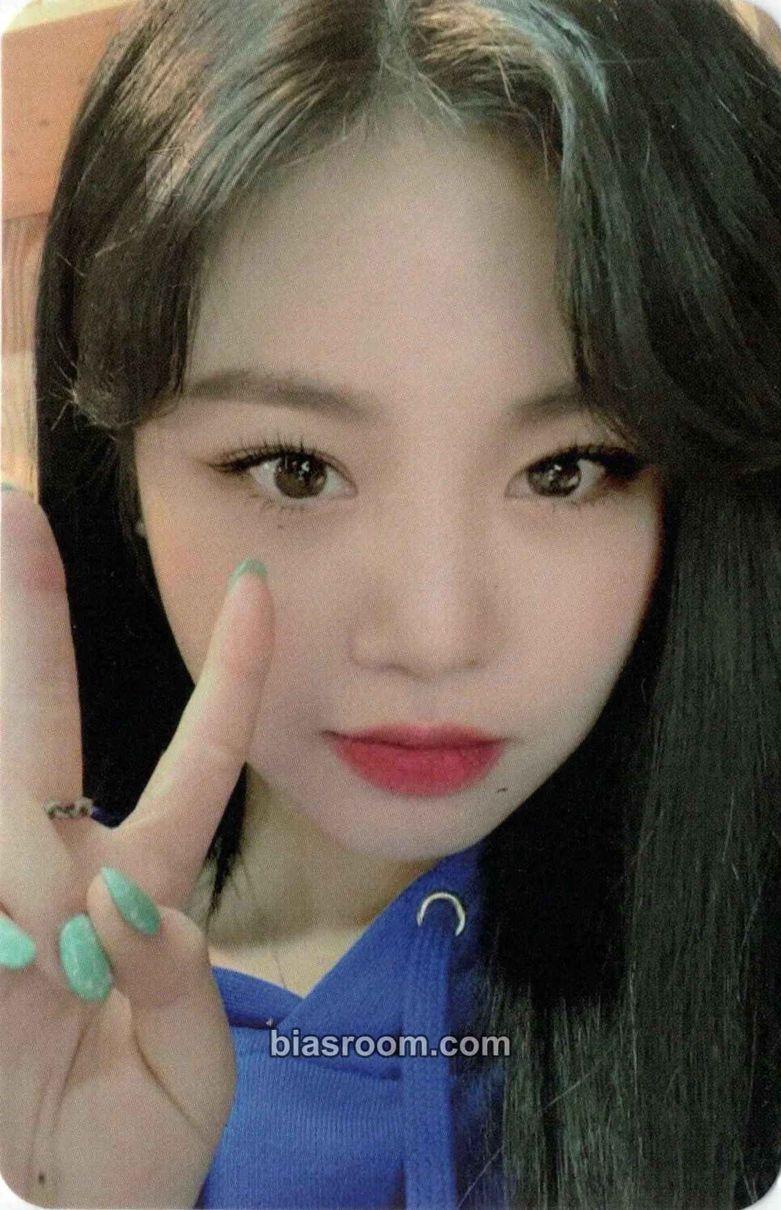 Soojin 2021 Season’s Greetings Photocard - i-dle - i-dle K-pop photocard