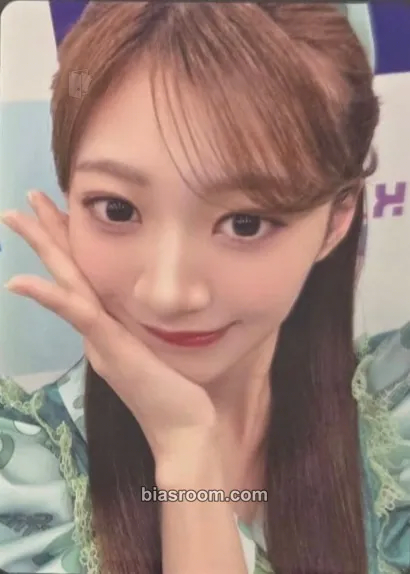 Kana Itakura KAWAII CLOSET Photocard - Cutie Street - Cutie Street K-pop photocard