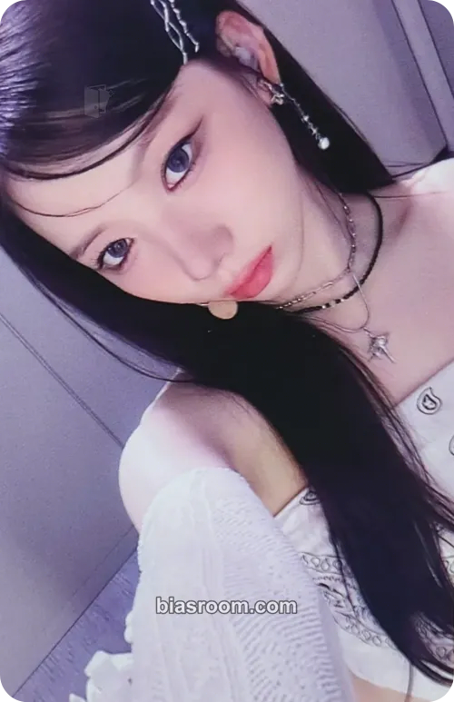 Hyeju Love XX Photocard - CLASSy - CLASSy K-pop photocard