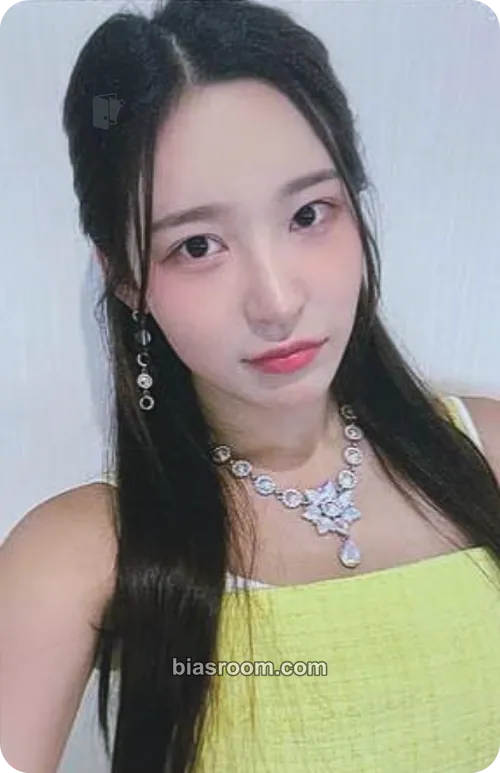 Hyungseo LIVES ACROSS Photocard - CLASSy - CLASSy K-pop photocard