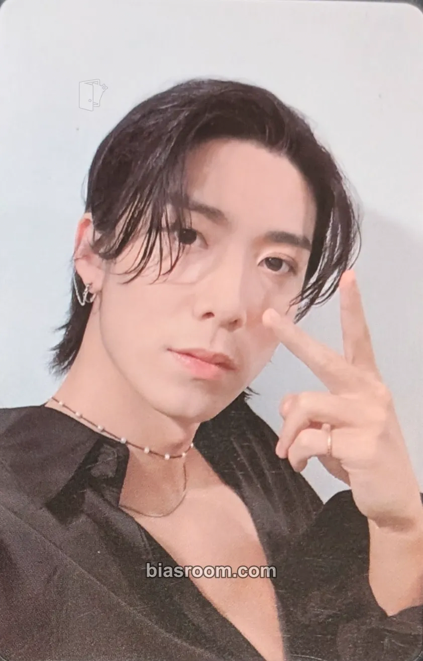 Hwiyoung TURN OVER Photocard - SF9 - SF9 K-pop photocard
