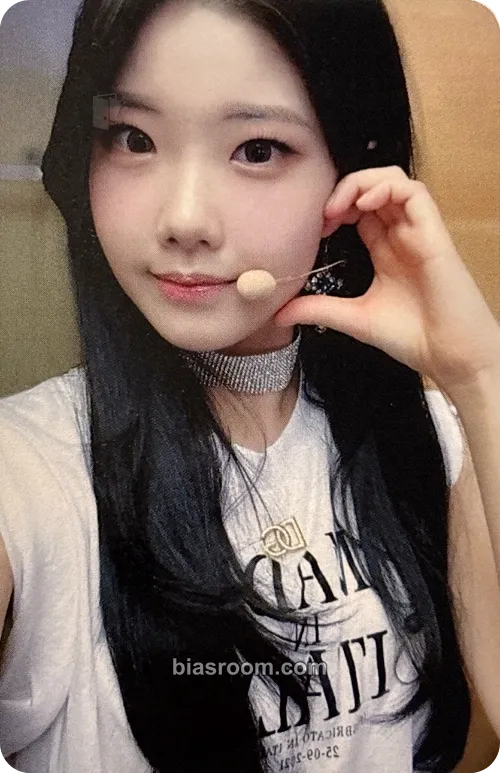 Chaewon CLASS IS OVER Photocard - CLASSy - CLASSy K-pop photocard