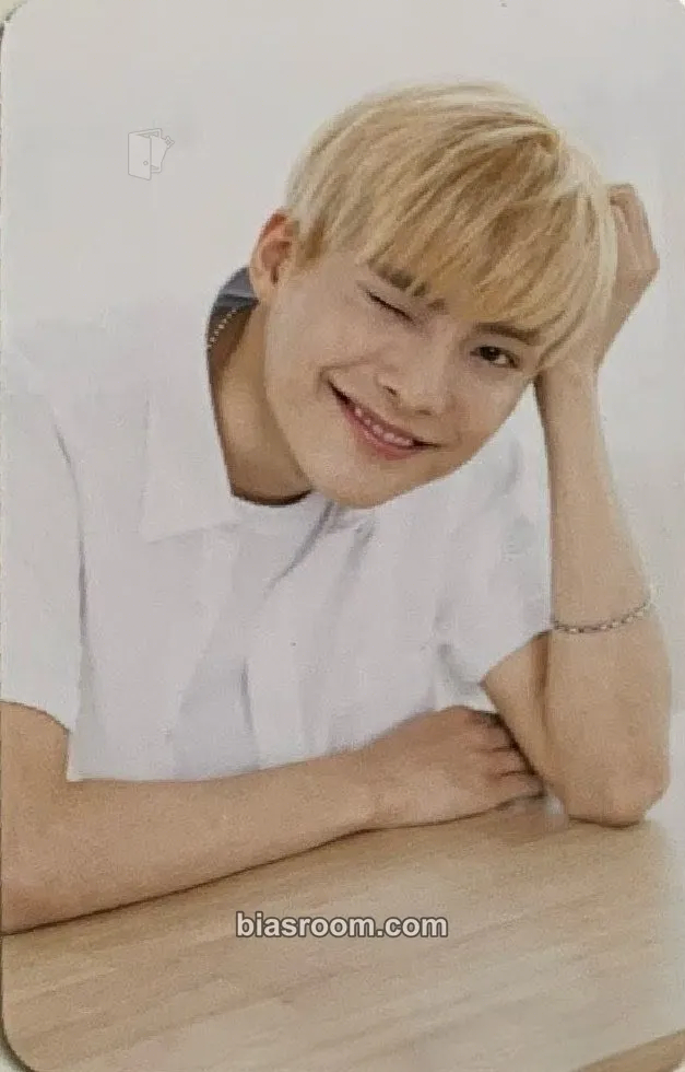 Park Junhee A.C.E SEOUL CONCERT - SWEET FANTASY Photocard - A.C.E - A.C.E K-pop photocard