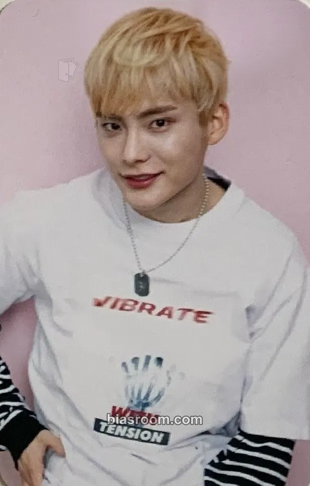 Park Junhee A.C.E SEOUL CONCERT - SWEET FANTASY Photocard - A.C.E - A.C.E K-pop photocard