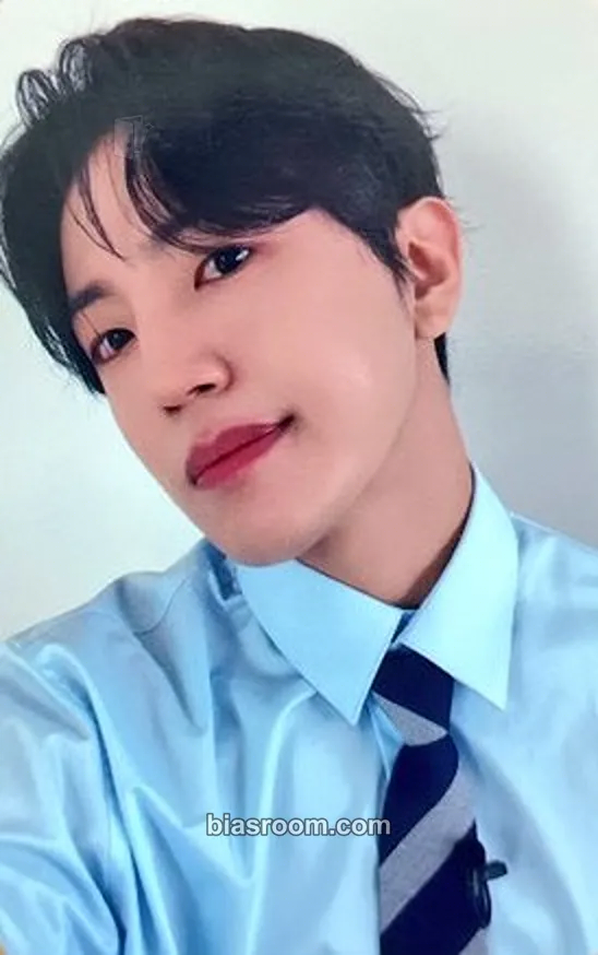 Lee Jiham PINATA Photocard - A.C.E - A.C.E K-pop photocard