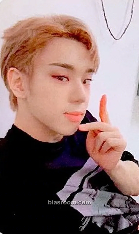 Kim Byeongkwan HJZM : The Butterfly Phantasy Photocard - A.C.E - A.C.E K-pop photocard