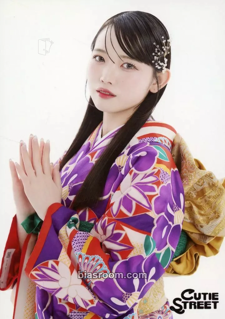 Nagisa Manabe 5 Photo set - Furisode 2025 Edition Photocard - Cutie Street - Cutie Street K-pop photocard