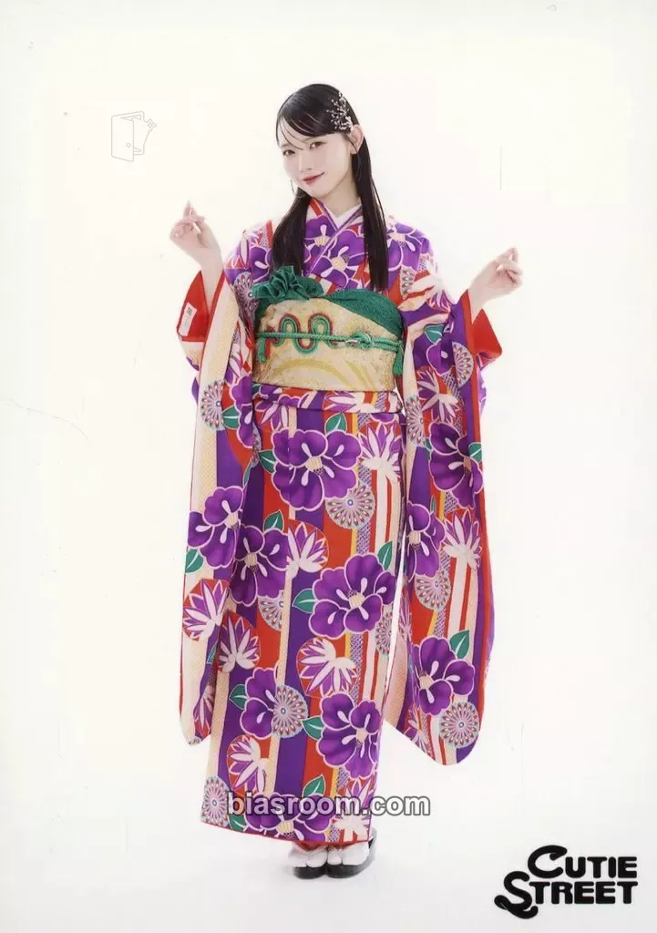 Nagisa Manabe 5 Photo set - Furisode 2025 Edition Photocard - Cutie Street - Cutie Street K-pop photocard